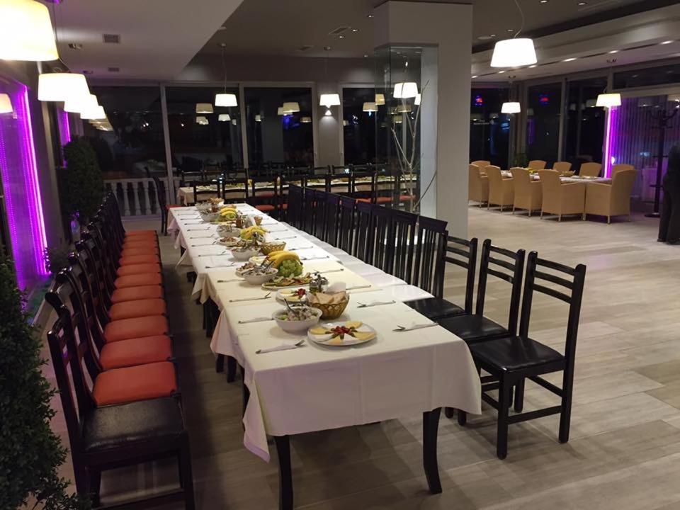 Hotel London Spille